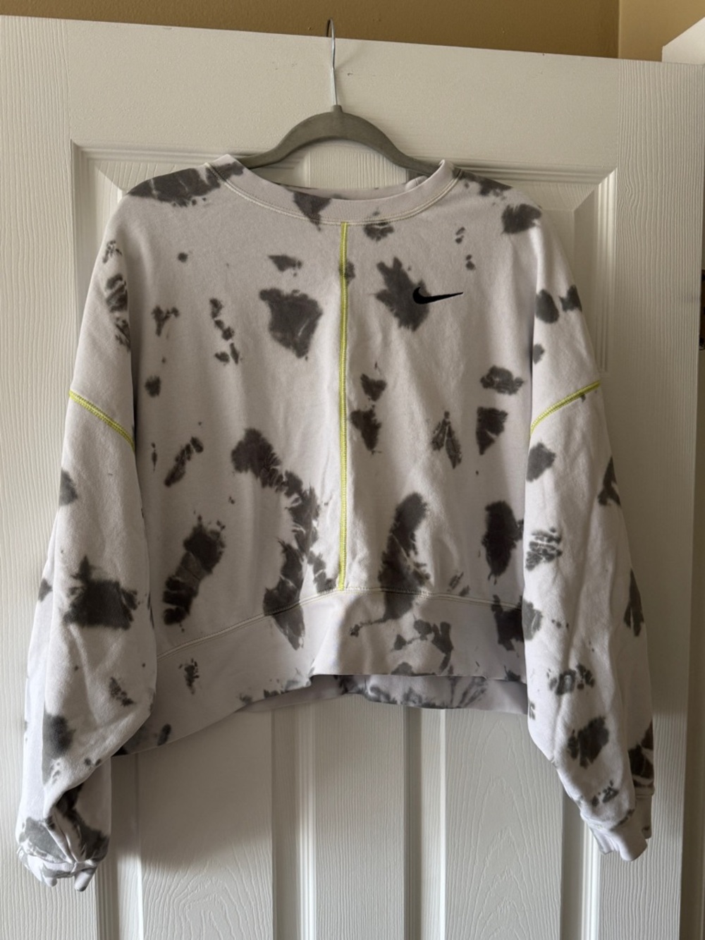 Nike Tie-Dye Cropped Sweatshirt